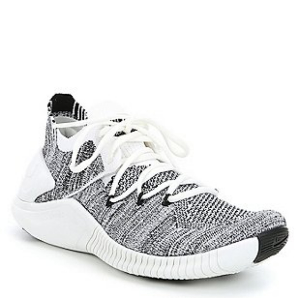 NIKE Free TR Flyknit Trainers - Picture 3 of 8